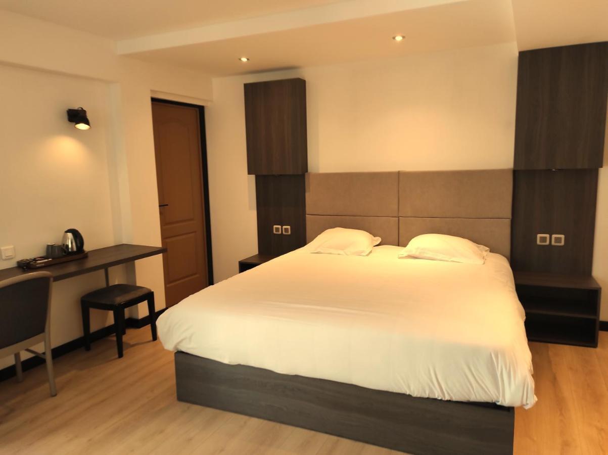 Modern'Hotel Valenciennes Bagian luar foto