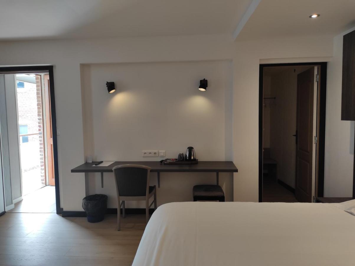 Modern'Hotel Valenciennes Bagian luar foto