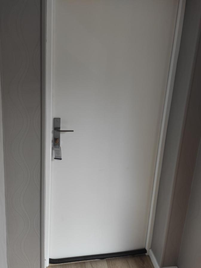Modern'Hotel Valenciennes Bagian luar foto