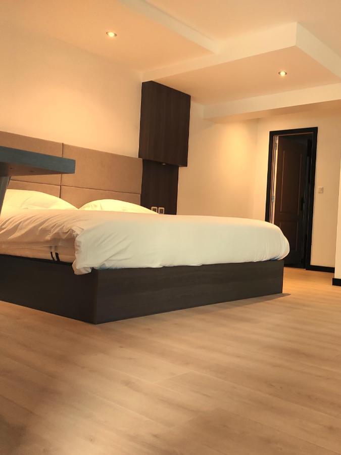 Modern'Hotel Valenciennes Bagian luar foto